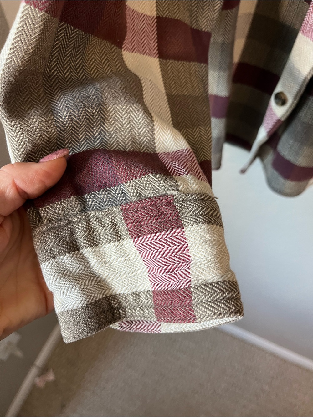 Woolrich Mens M Herringbone Plaid Flannel Shirt Burgundy Gray Heritage Outdoor - Picture 9 of 11